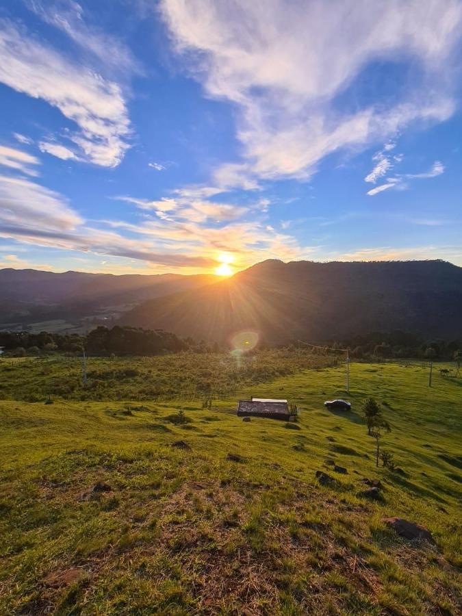 Ap. Shalom. Pousada Colina Dos Ventos Urubici Exterior foto